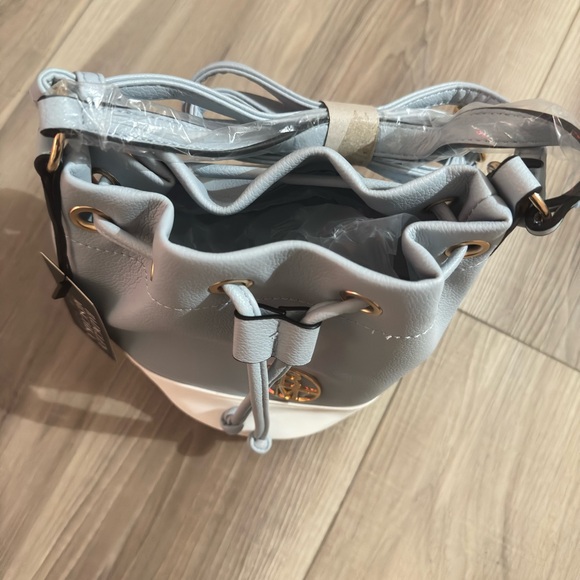 Badgley Mischka NY Blue and White Bucket Bag - Picture 3 of 3